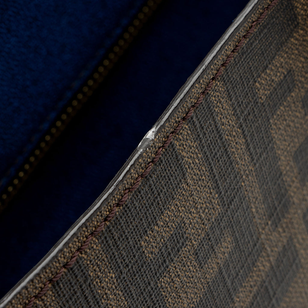 Fendi Zucca Medium Roll Tote (SHF-cWt25e)