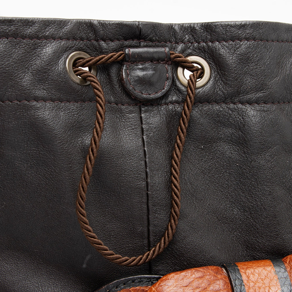 Fendi Zucca Palazzo Bucket Bag (SHF-gvIm54)