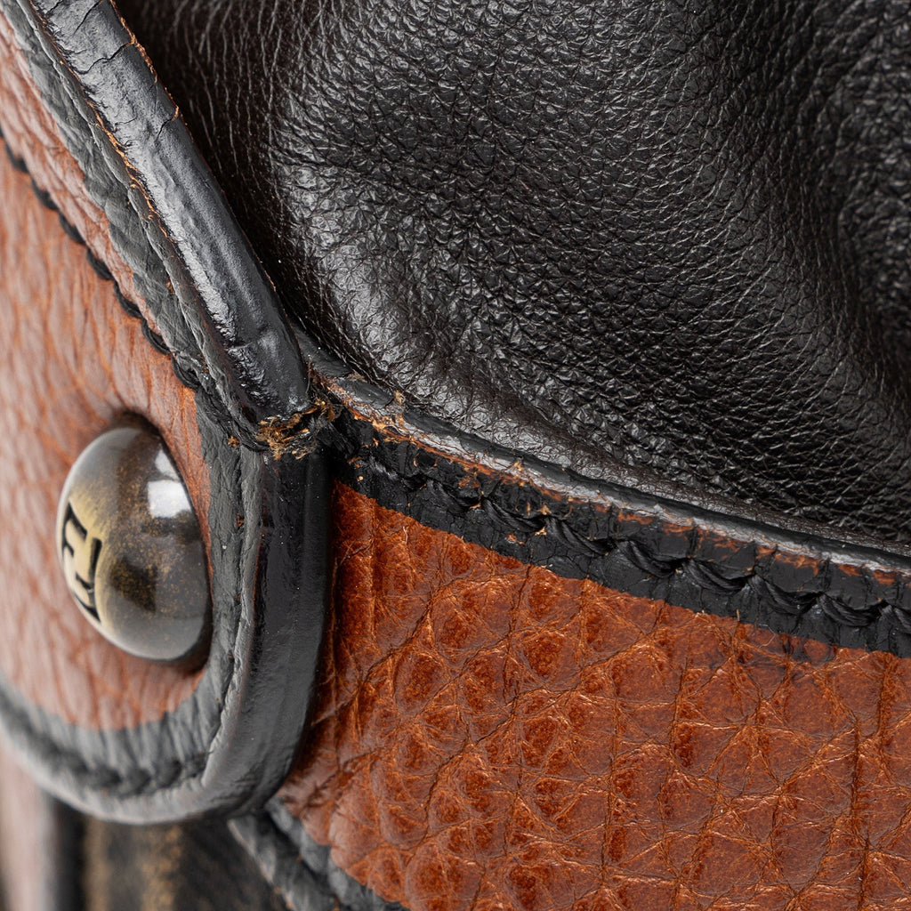 Fendi Zucca Palazzo Bucket Bag (SHF-gvIm54)