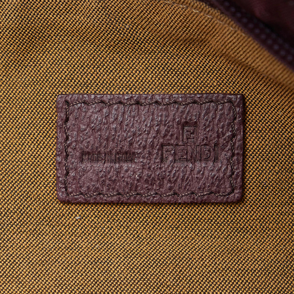 Fendi Zucca Pochette (SHG-OshmBC)