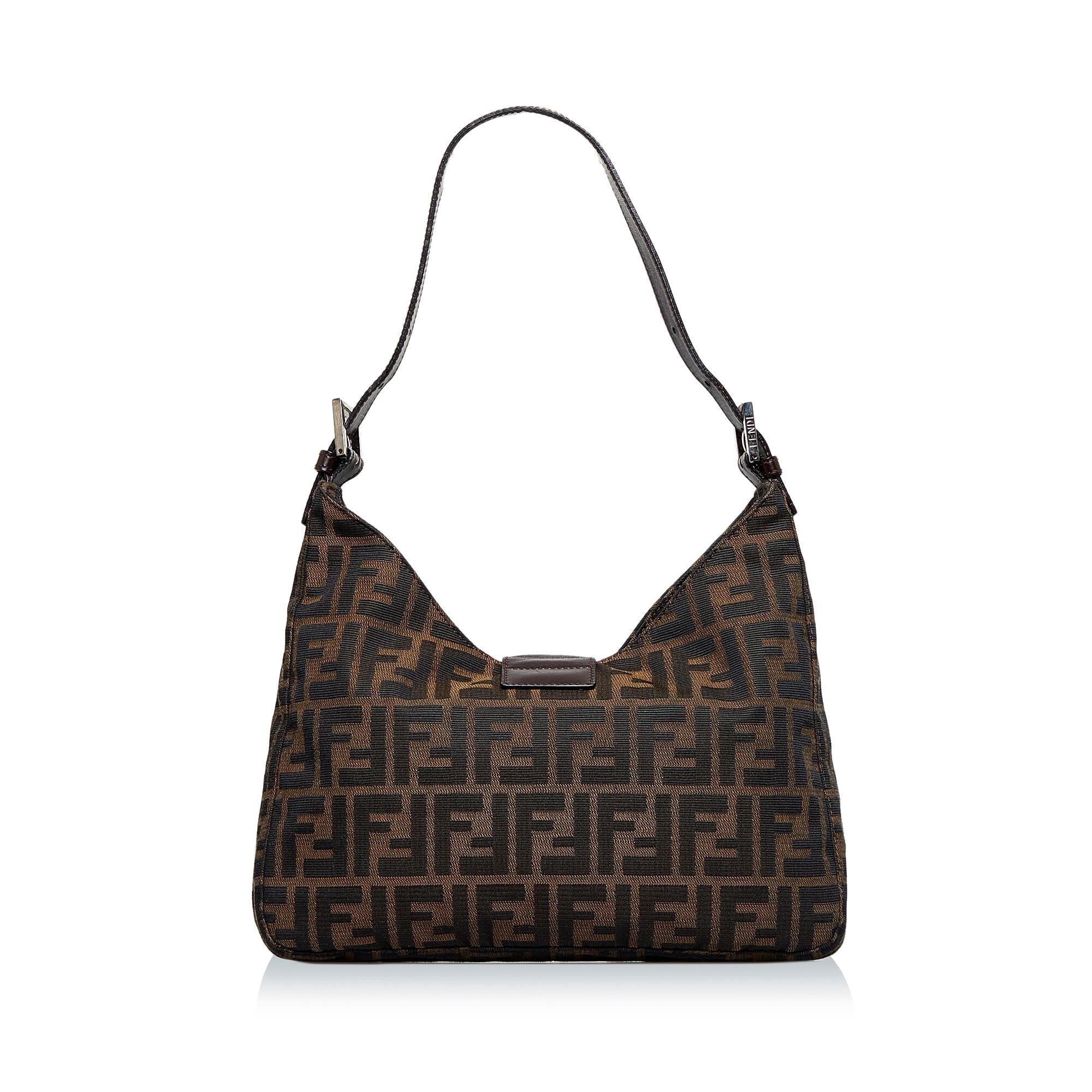 Fendi Zucca Shoulder Bag (SHG-HaCUjz)