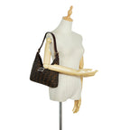 Fendi Zucca Shoulder Bag (SHG-HaCUjz)