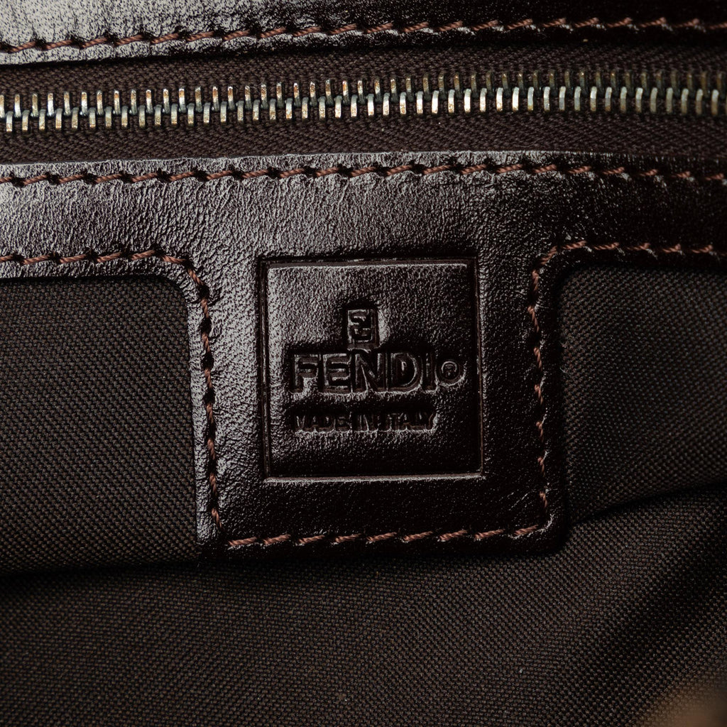 Fendi Zucca Shoulder Bag (SHG-FA64nL)