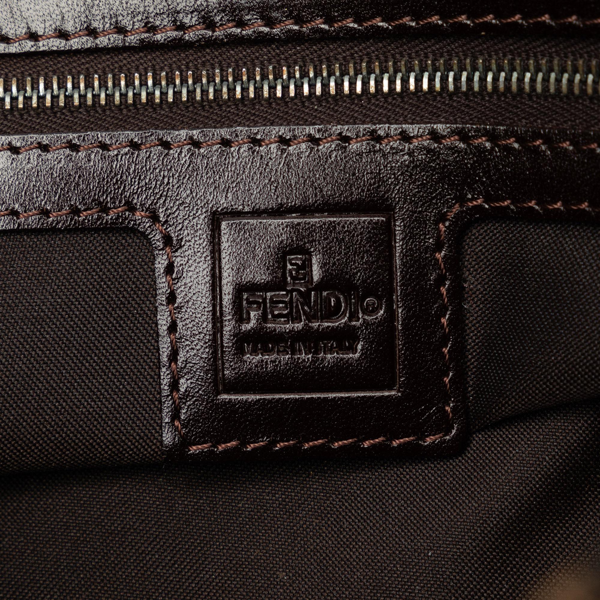 Fendi Zucca Shoulder Bag (SHG-FA64nL)