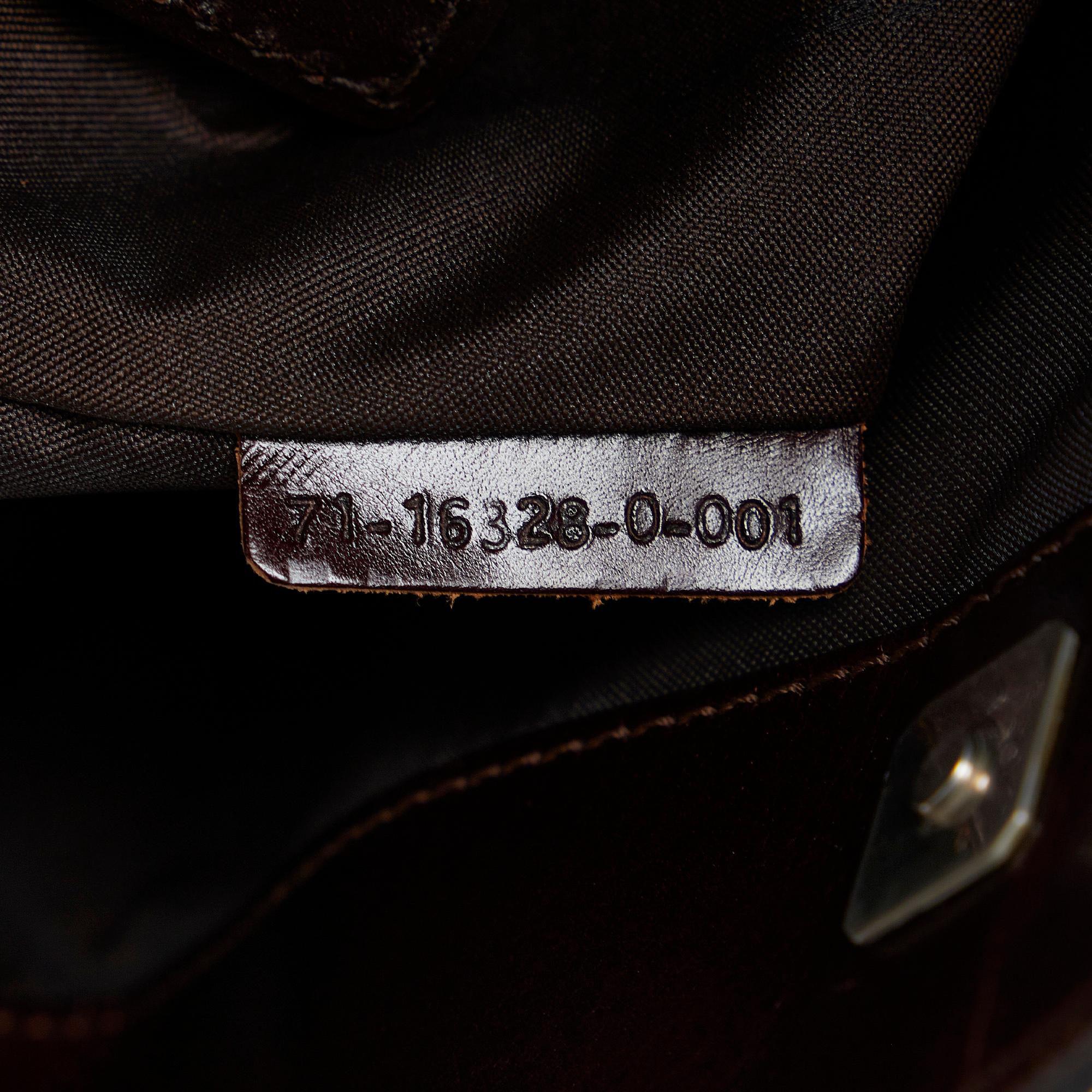 Fendi Zucca Tote (SHG-EXy5Rn)