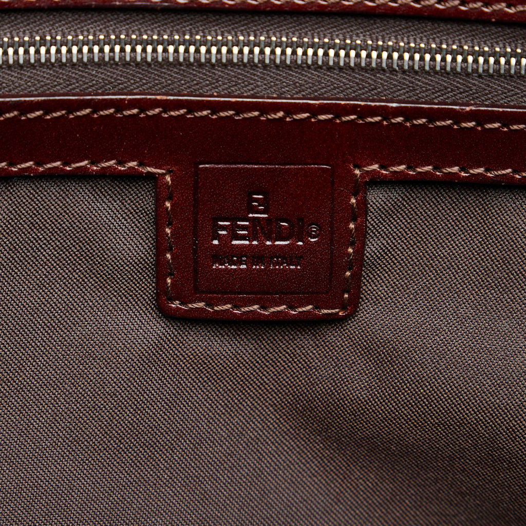 Fendi Zucca Tote (SHG-EXy5Rn)