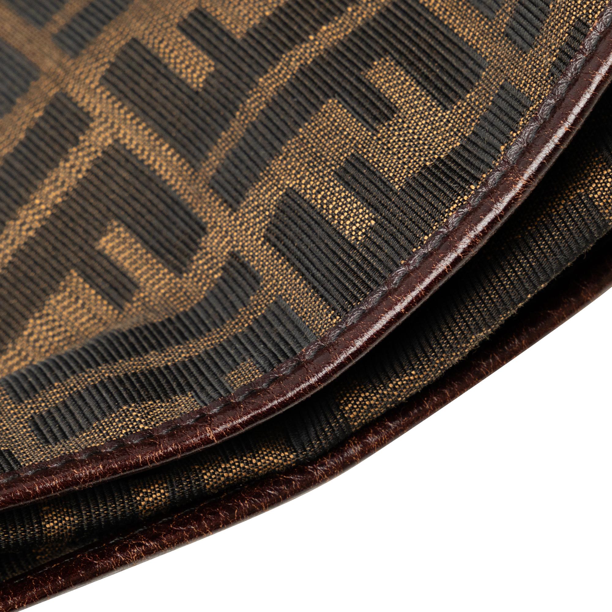 Fendi Zucca Tote (SHG-ZrgQqt)