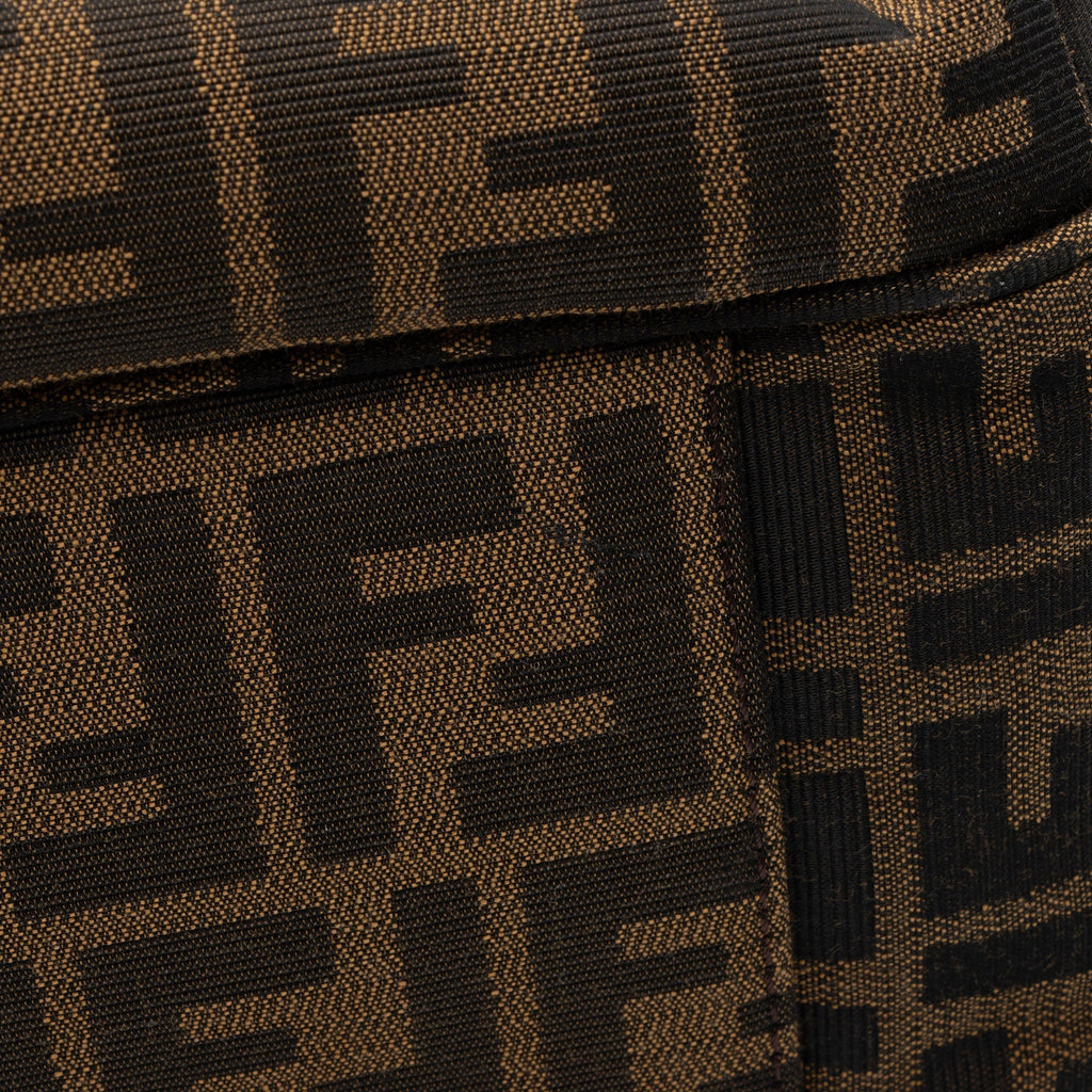 Fendi Zucca Vitello Artic Shopping Tote (SHF-h2JnoL)