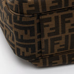Fendi Zucca Vitello Artic Shopping Tote (SHF-h2JnoL)