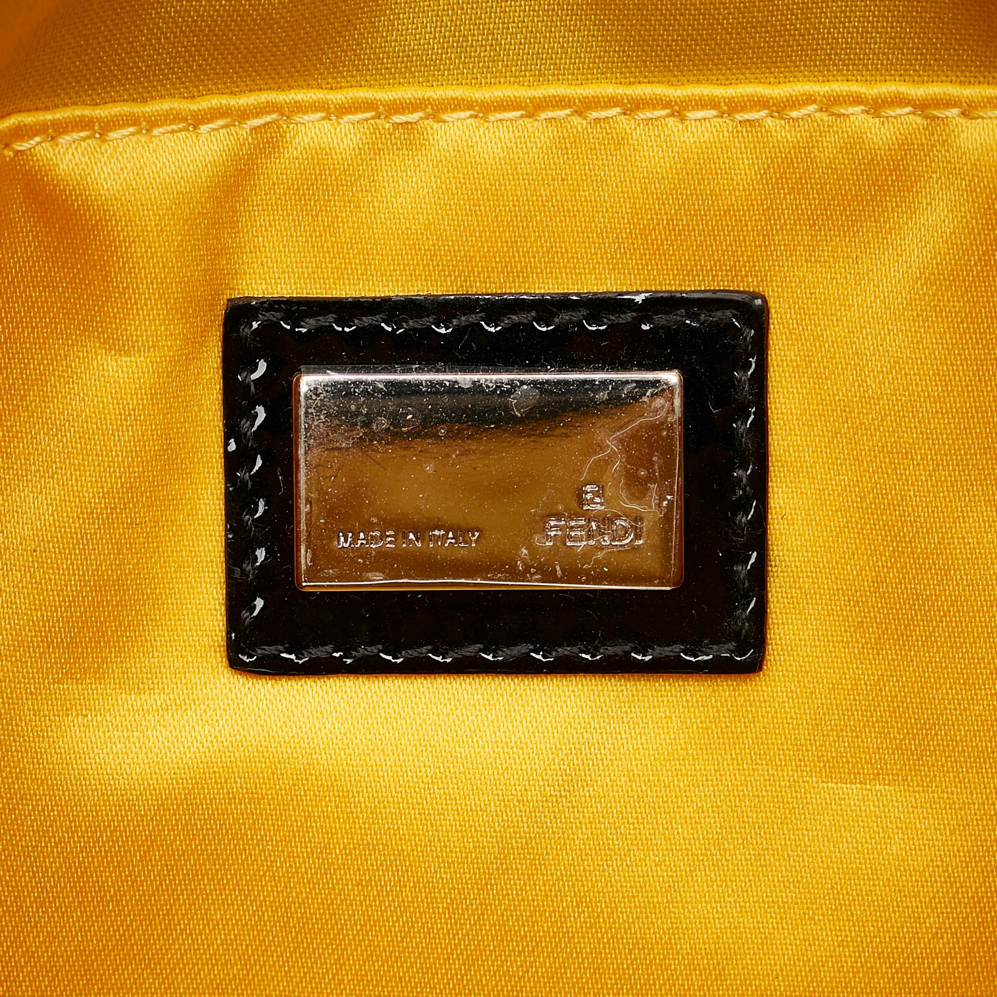 Fendi Zucchino Canvas Baguette (SHG-30041)