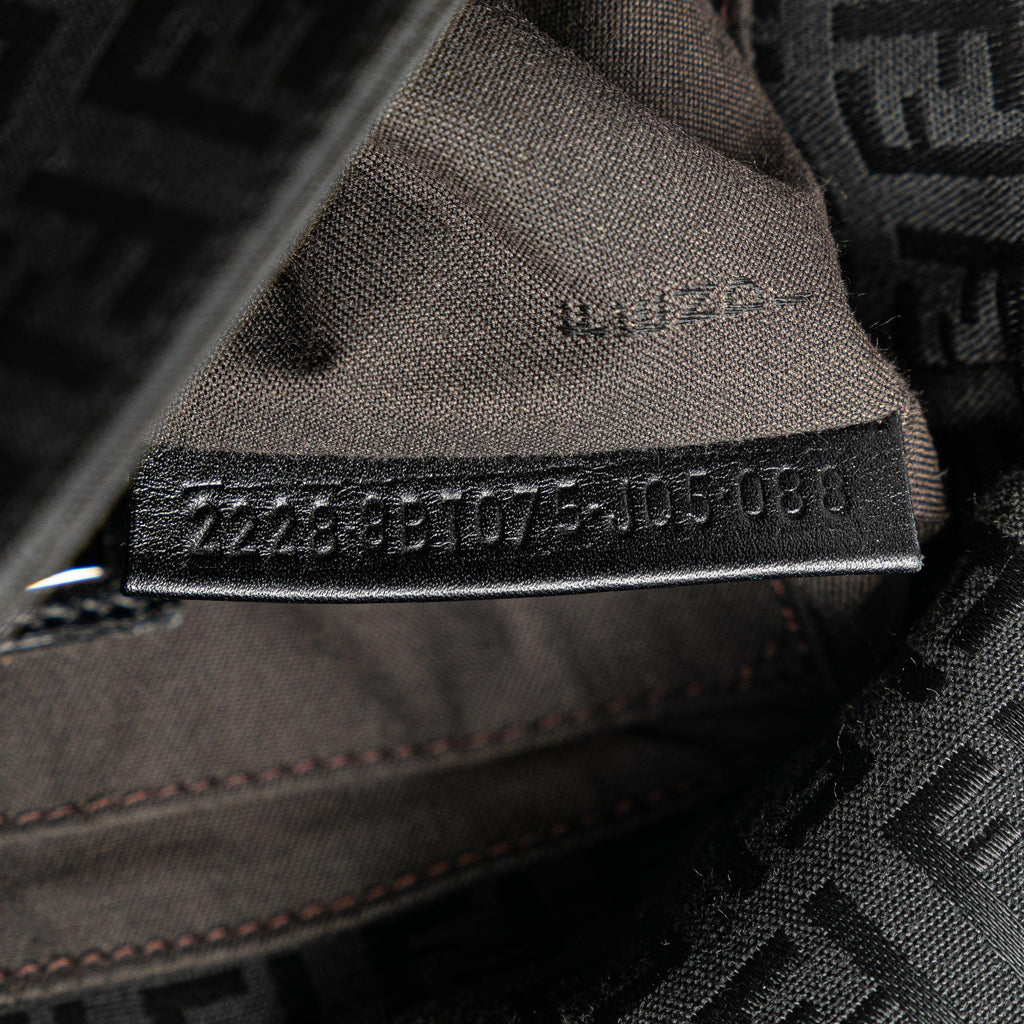 Fendi Zucchino Canvas Crossbody (SHG-kMgy4u)
