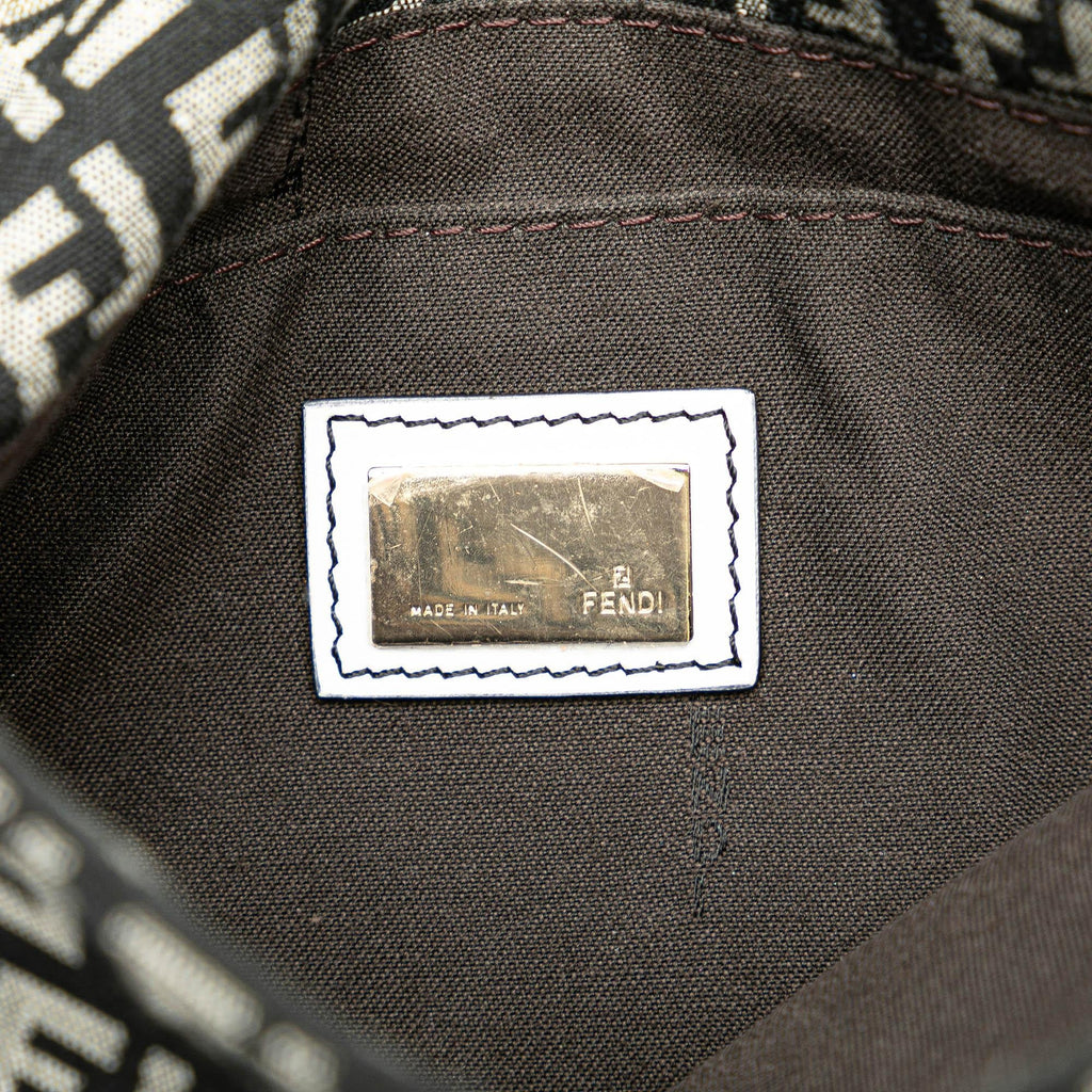 Fendi Zucchino Canvas Crossbody (SHG-edyBI6)