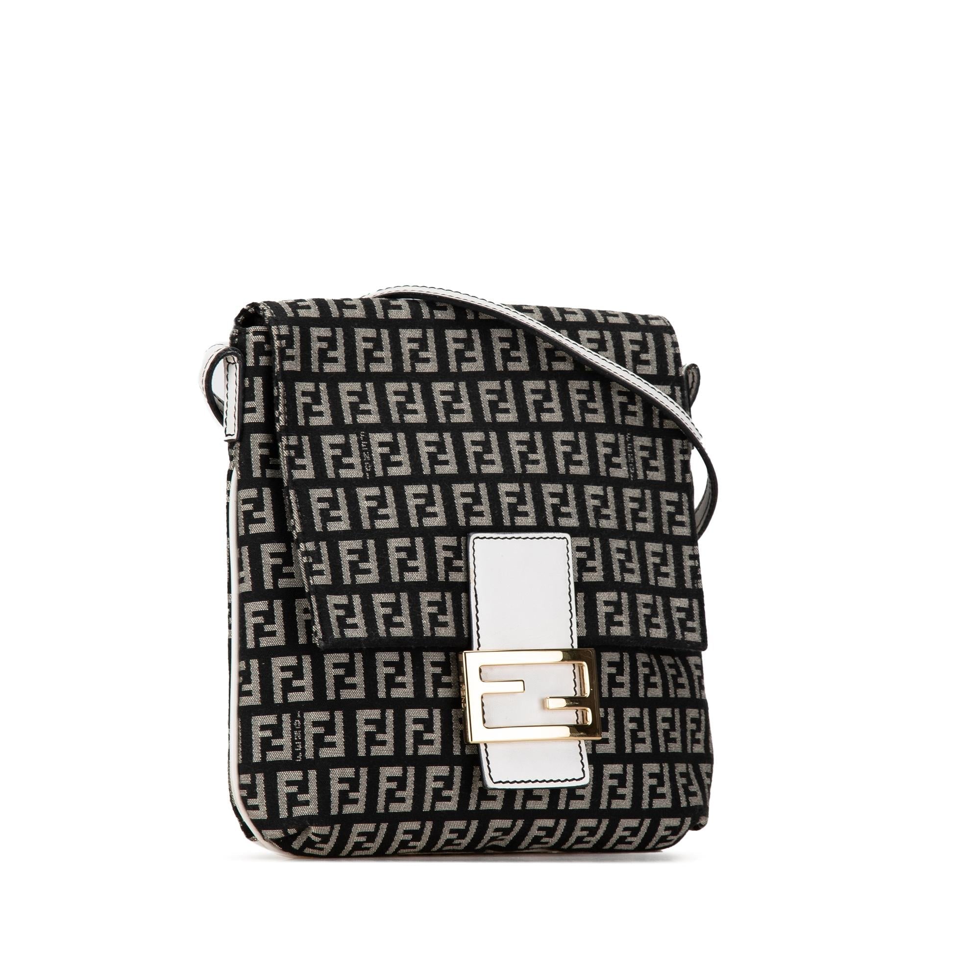 Fendi Zucchino Canvas Crossbody (SHG-edyBI6)