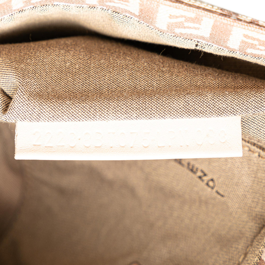 Fendi Zucchino Canvas Crossbody (SHG-BGFNkW)