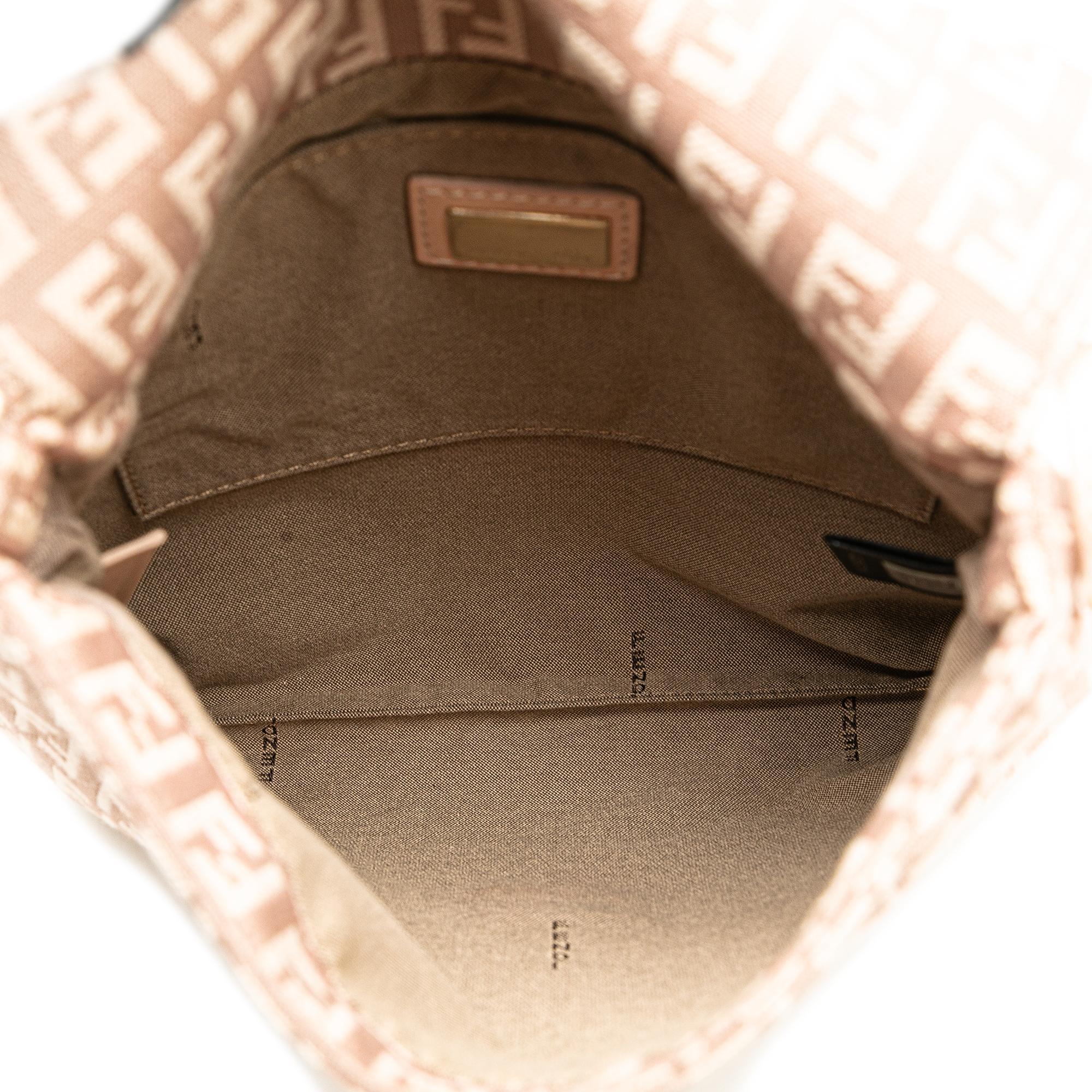 Fendi Zucchino Canvas Crossbody (SHG-BGFNkW)