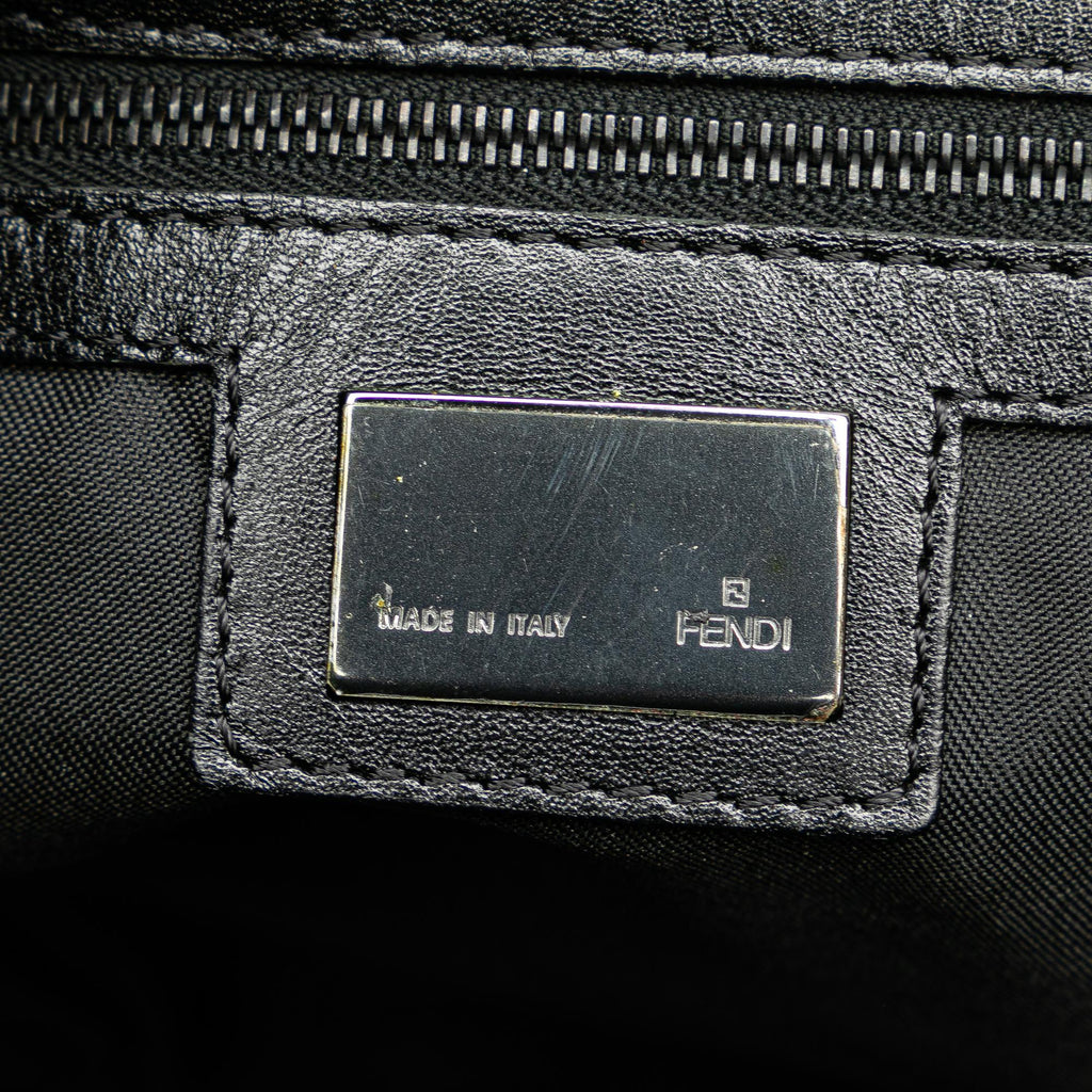 Fendi Zucchino Canvas Crossbody (SHG-Dy2RhL)