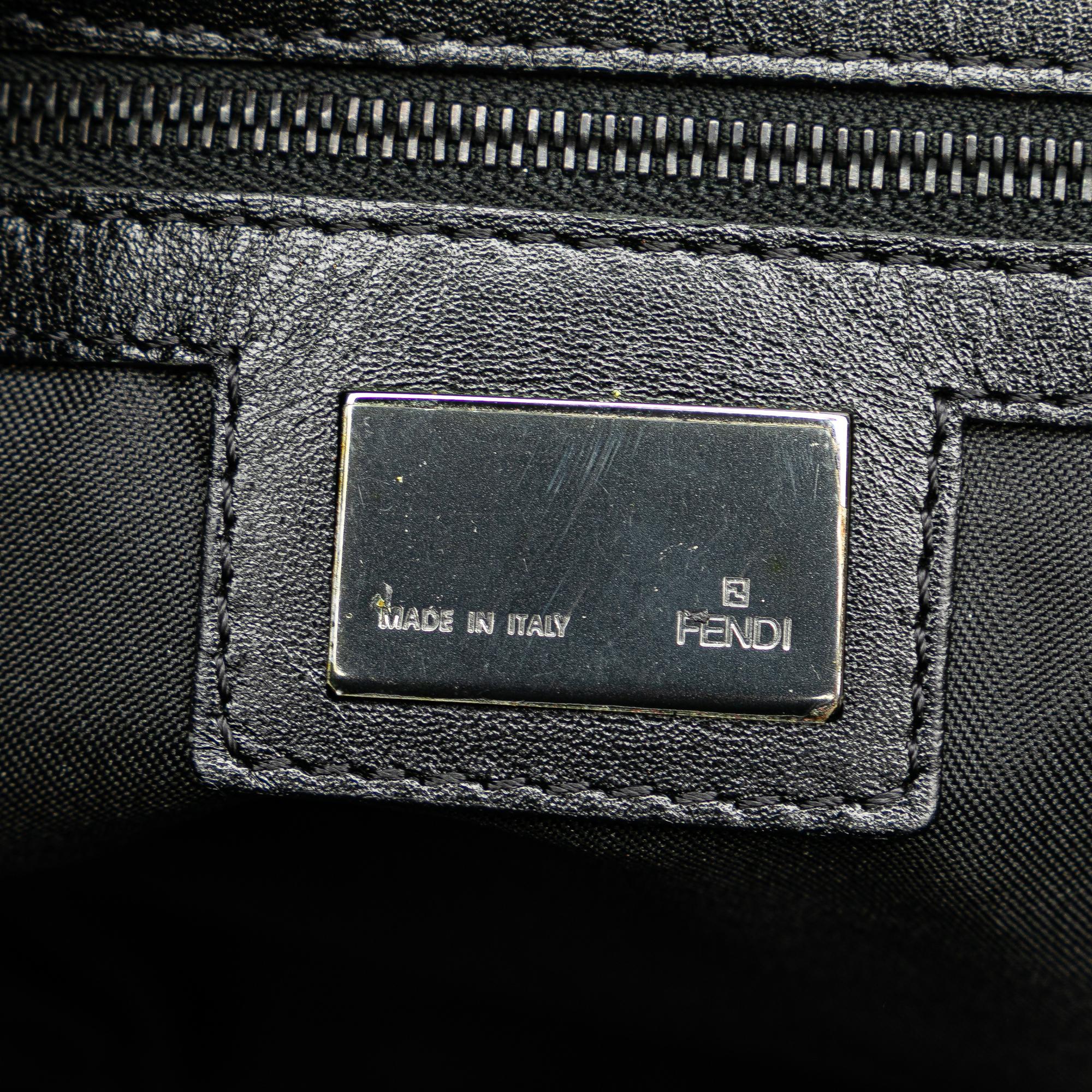 Fendi Zucchino Canvas Crossbody (SHG-Dy2RhL)