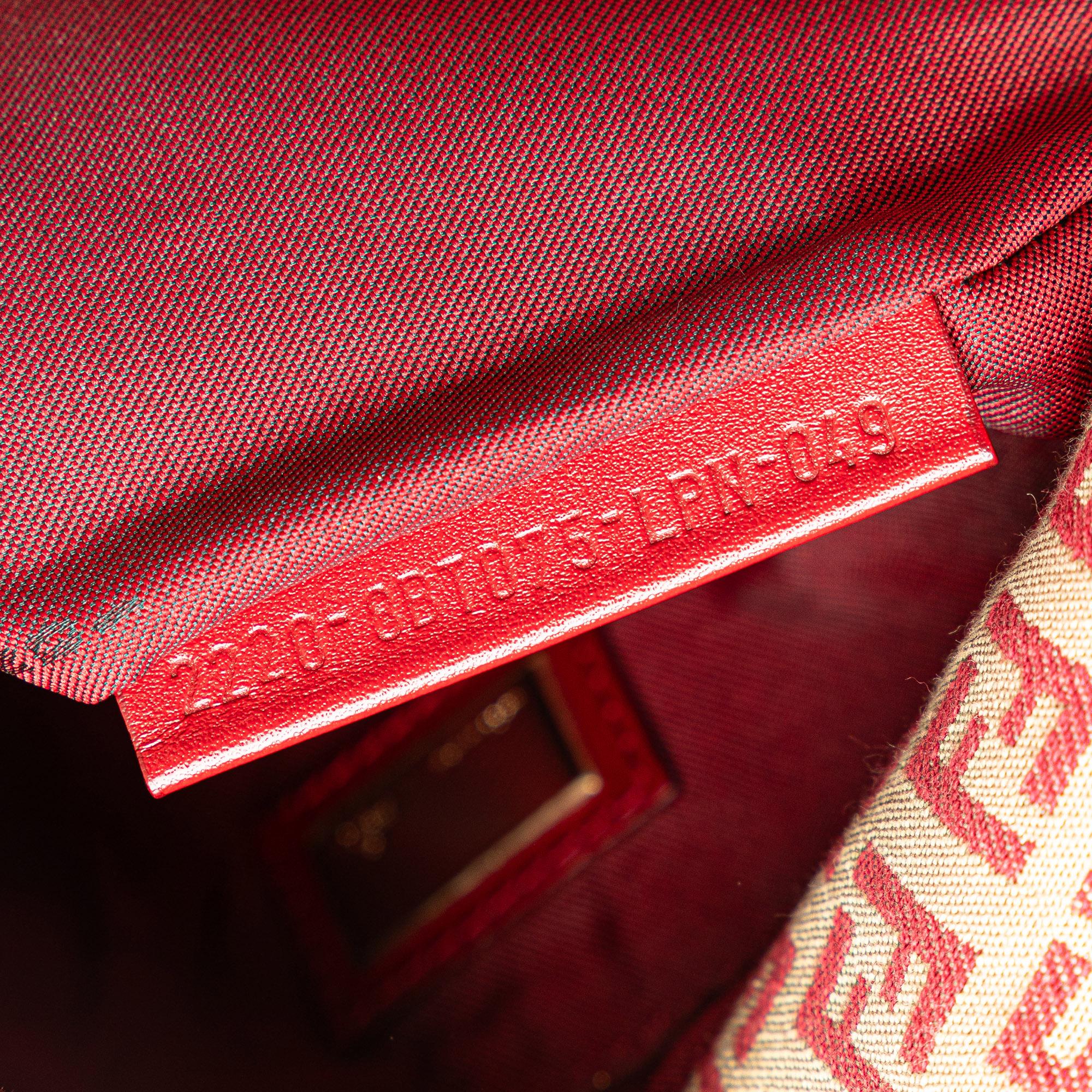 Fendi Zucchino Canvas Flap Crossbody (SHG-6lEiKI)