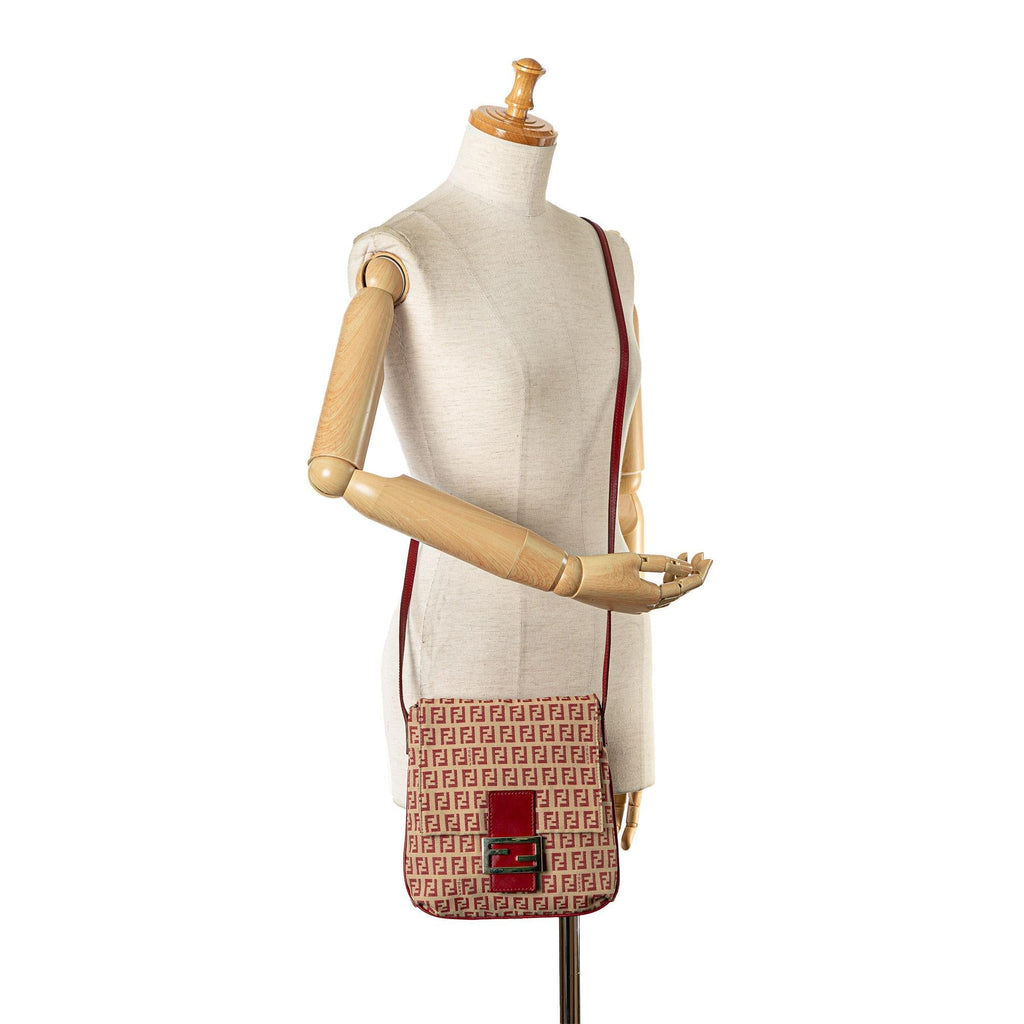 Fendi Zucchino Canvas Flap Crossbody (SHG-6lEiKI)