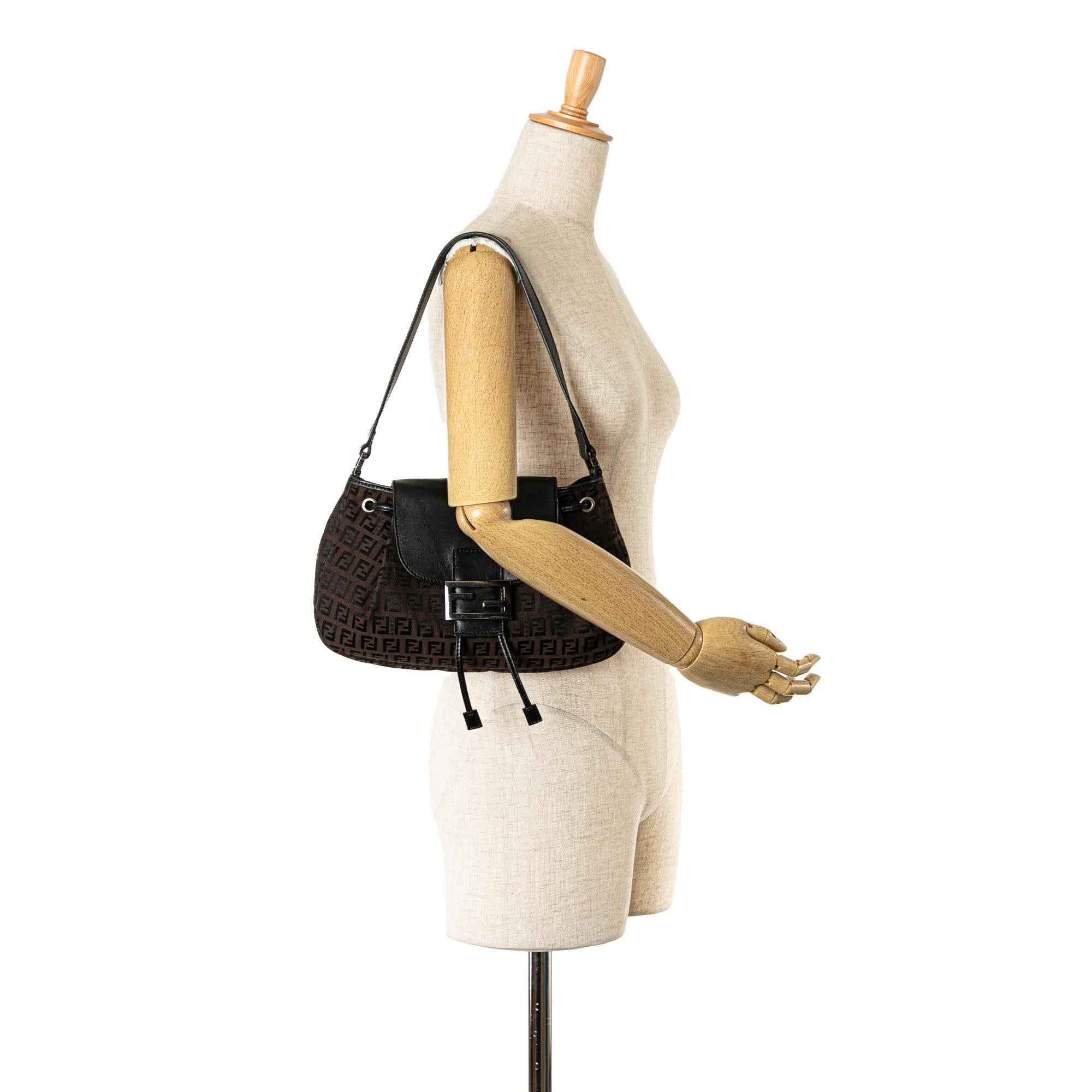Fendi Zucchino Canvas Flap Shoulder Bag (SHG-lKn300)