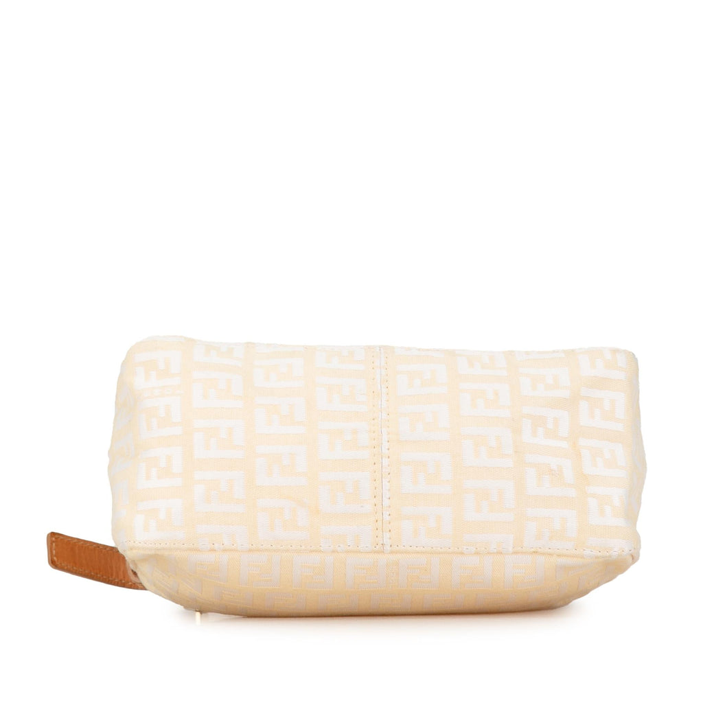 Fendi Zucchino Canvas Handbag (SHG-FmFpxQ)