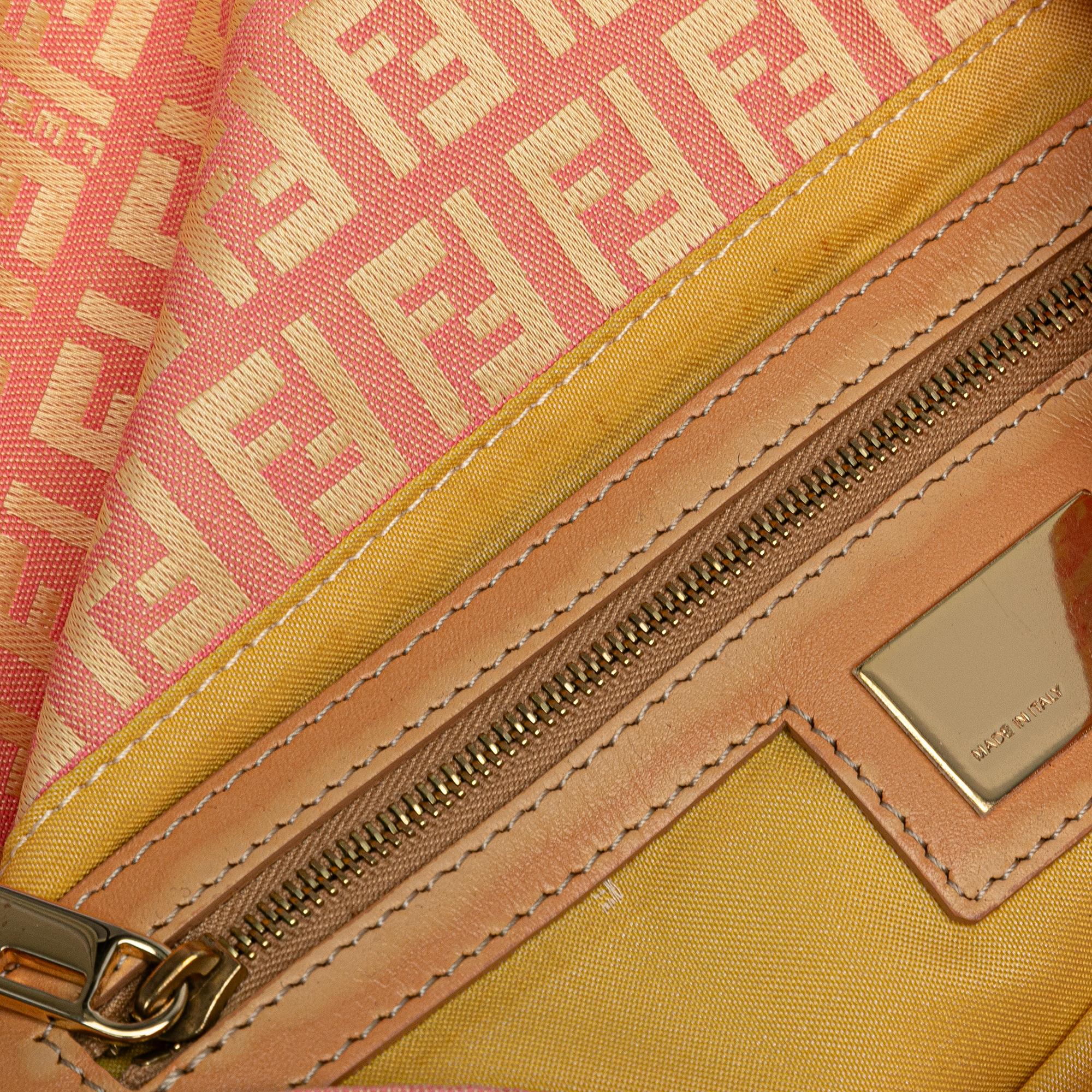 Fendi Zucchino Canvas Mamma Forever (SHG-9cDc5A)