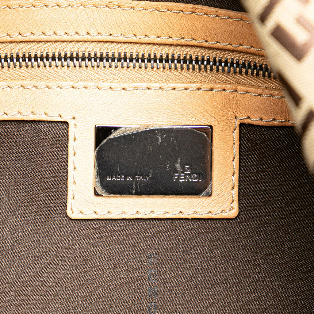 Fendi Zucchino Canvas Mamma Forever (SHG-aunYe5)