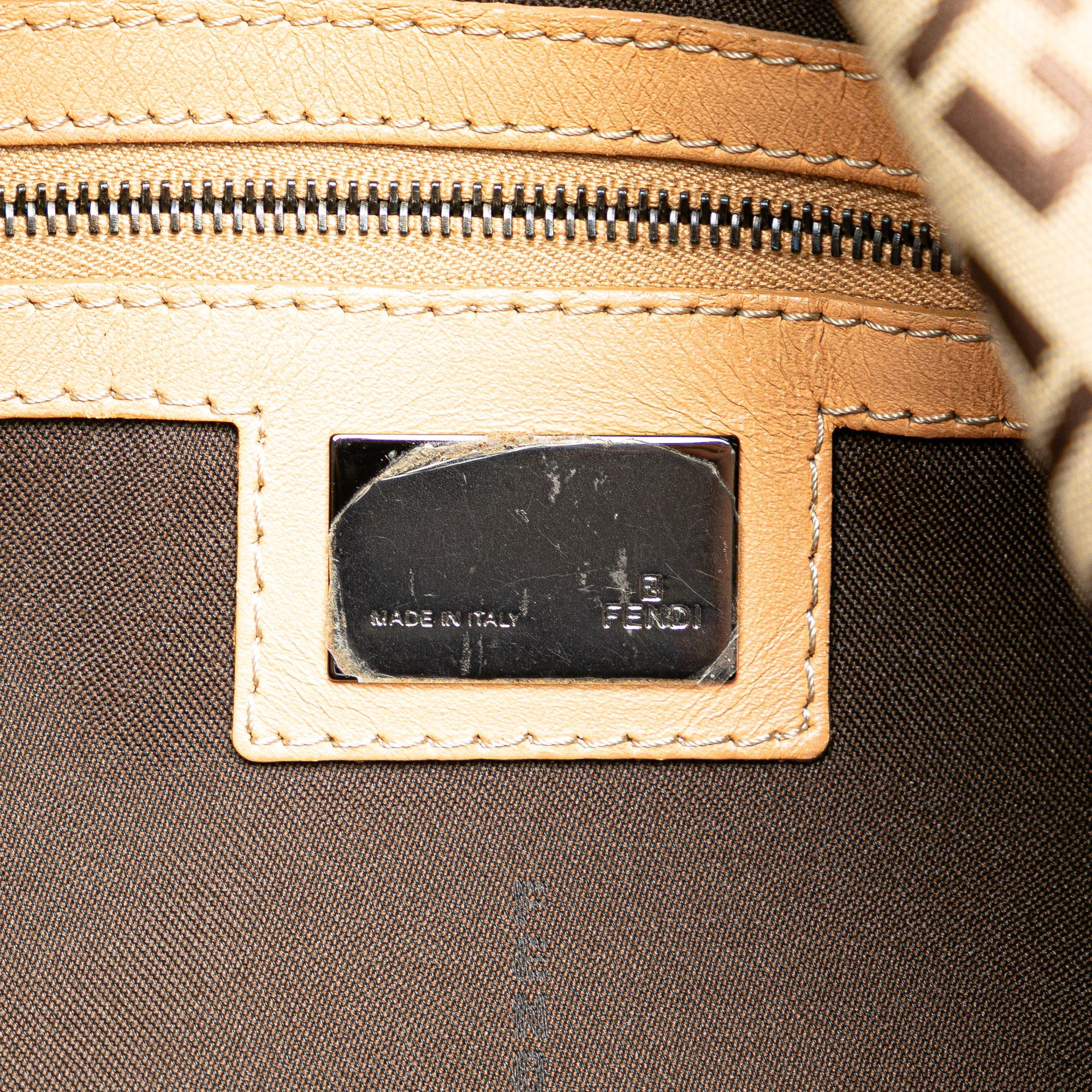 Fendi Zucchino Canvas Mamma Forever (SHG-aunYe5)