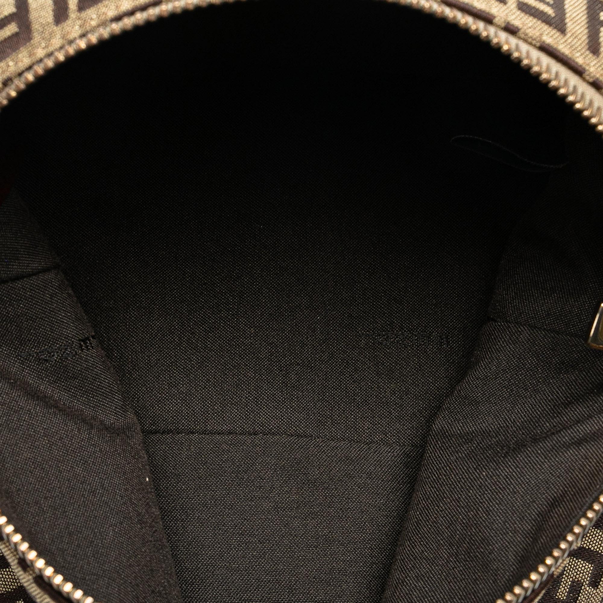 Fendi Zucchino Canvas Pochette (SHG-TSIgaH)