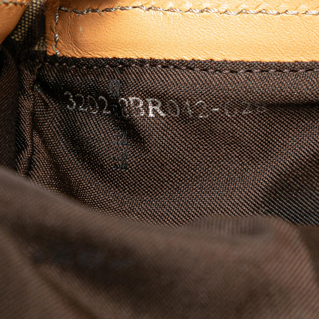 Fendi Zucchino Canvas Pochette (SHG-eEP5qB)