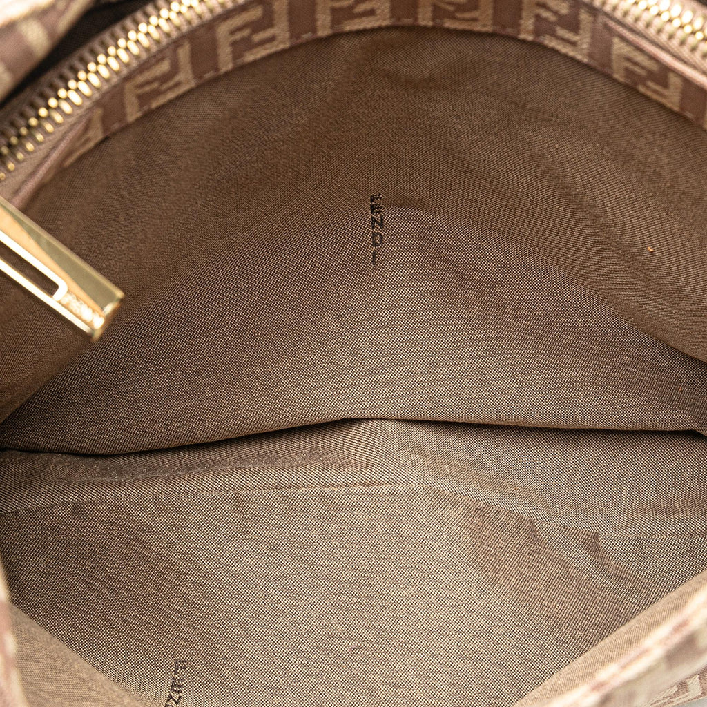 Fendi Zucchino Canvas Shoulder Bag (SHG-gZFHj2)