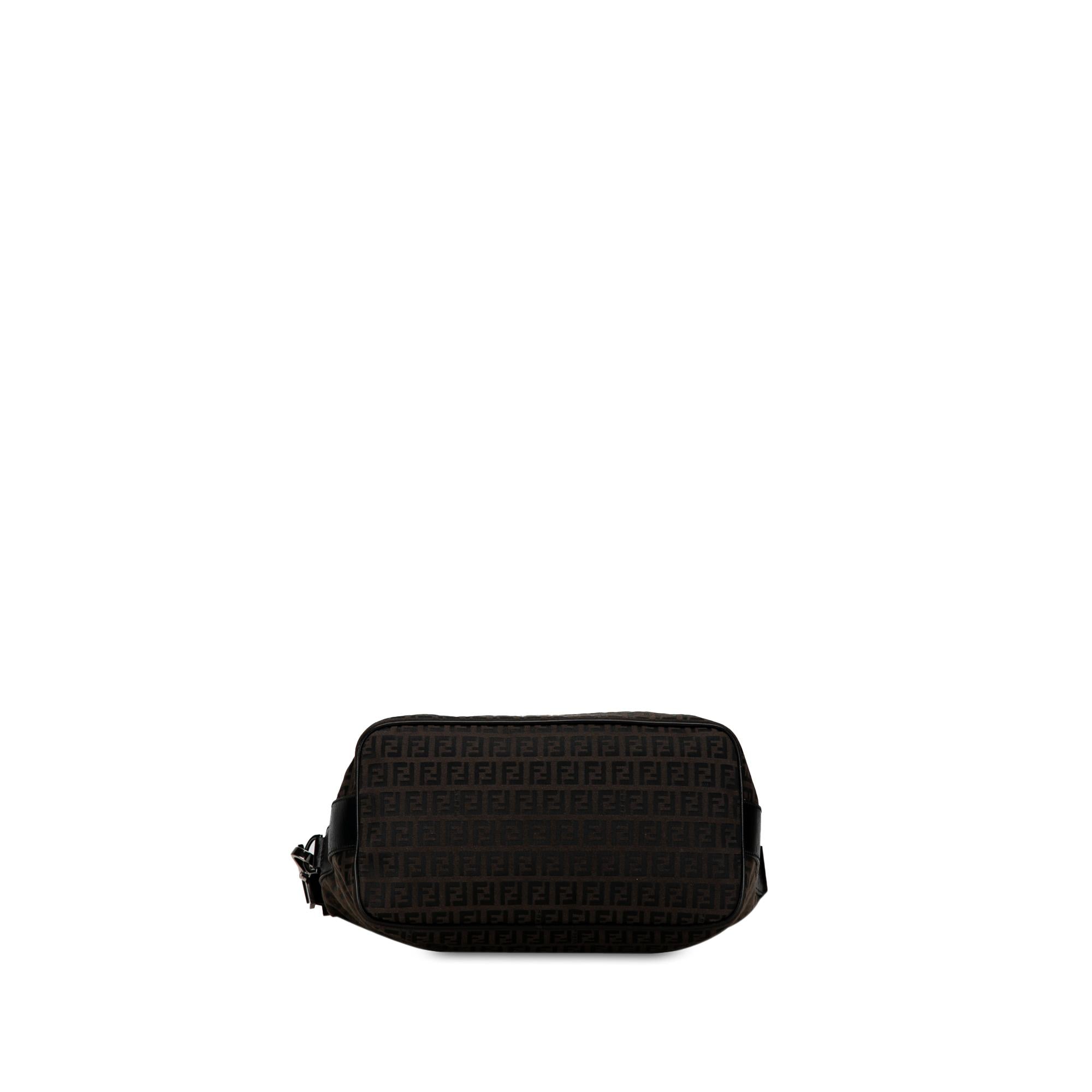 Fendi Zucchino Canvas Shoulder Bag (SHG-JdCSjr)