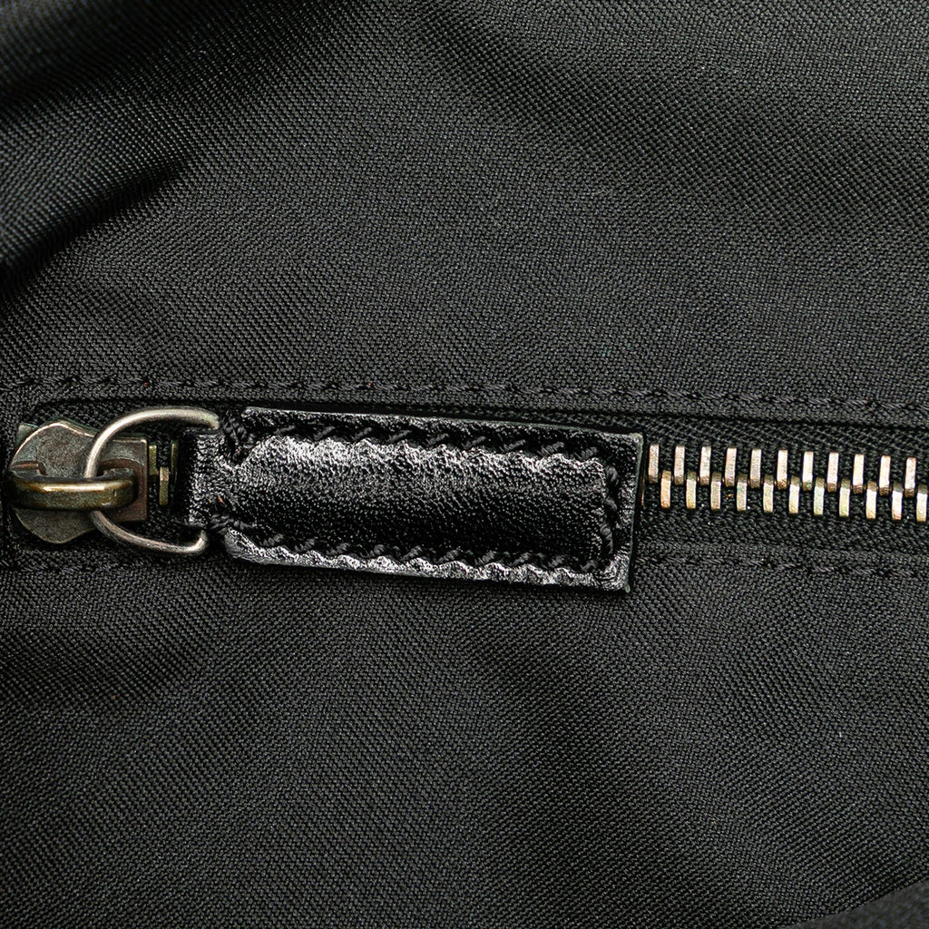 Fendi Zucchino Canvas Shoulder Bag (SHG-JdCSjr)