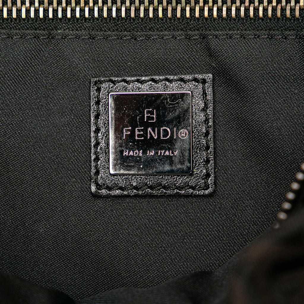 Fendi Zucchino Canvas Shoulder Bag (SHG-JdCSjr)