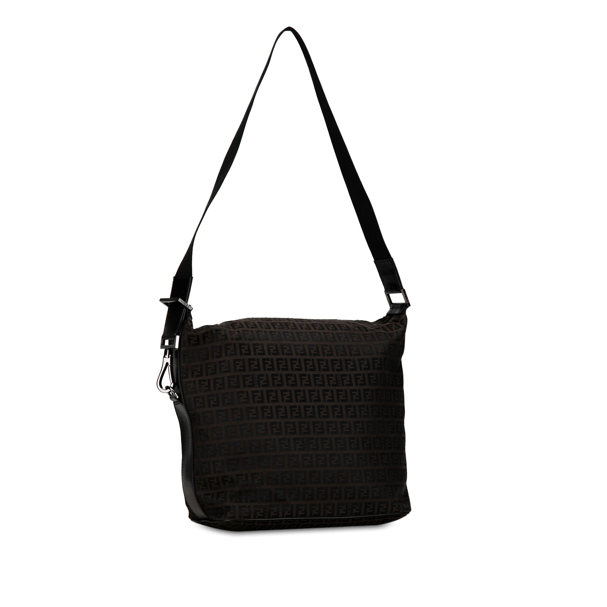 Fendi Zucchino Canvas Shoulder Bag (SHG-JdCSjr)