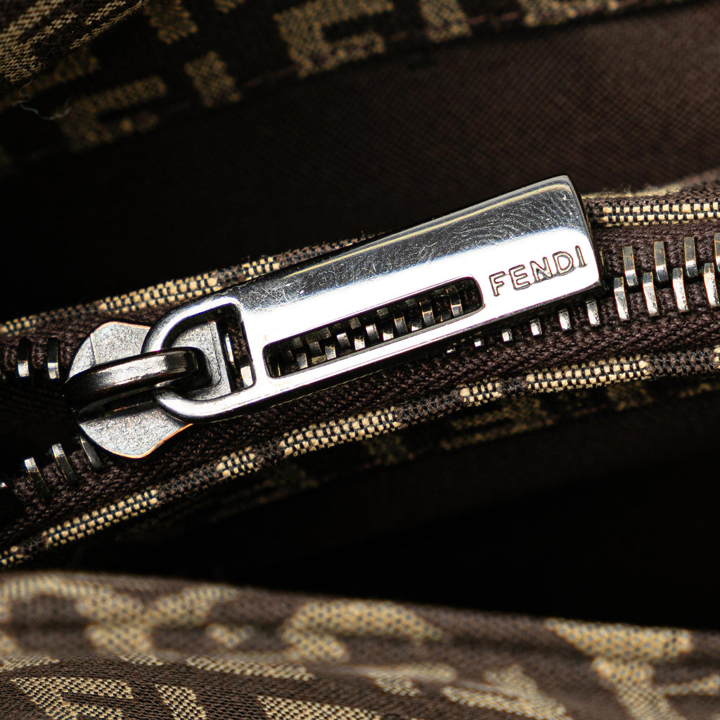 Fendi Zucchino Canvas Shoulder Bag (SHG-P7VQCL)