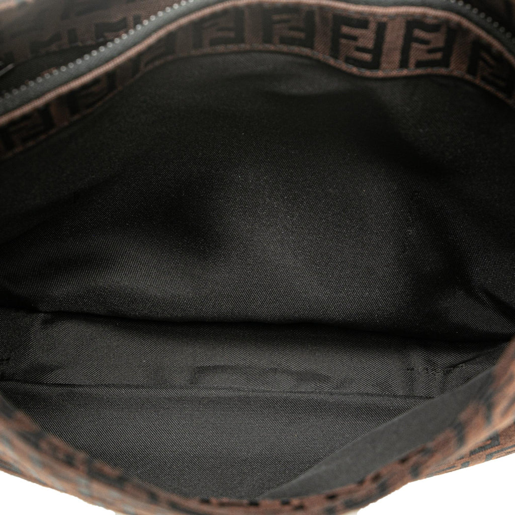 Fendi Zucchino Canvas Shoulder Bag (SHG-XMKqeE)