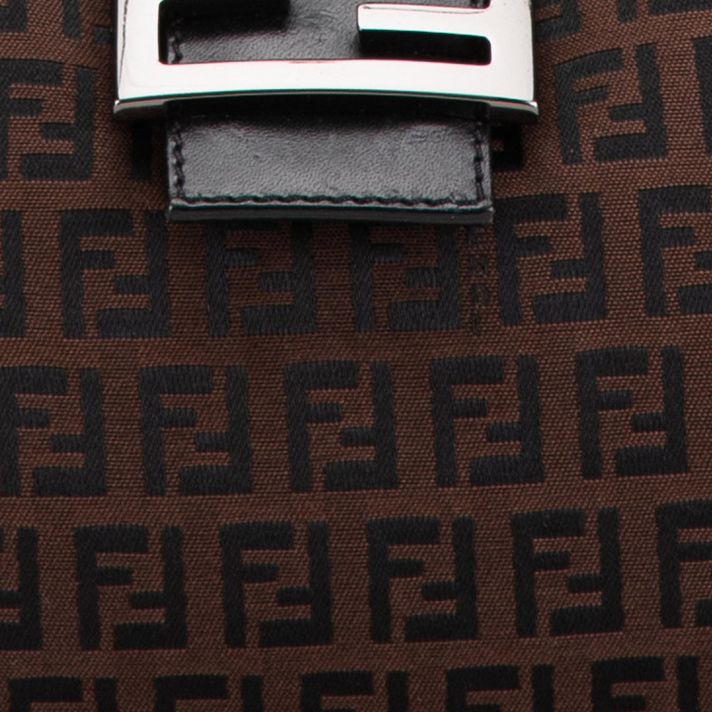 Fendi Zucchino Canvas Shoulder Bag (SHG-XMKqeE)