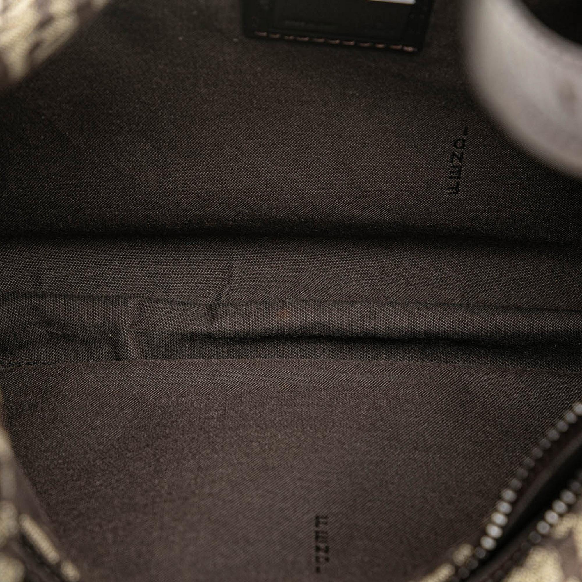 Fendi Zucchino Canvas Shoulder Bag (SHG-Wd0jWV)