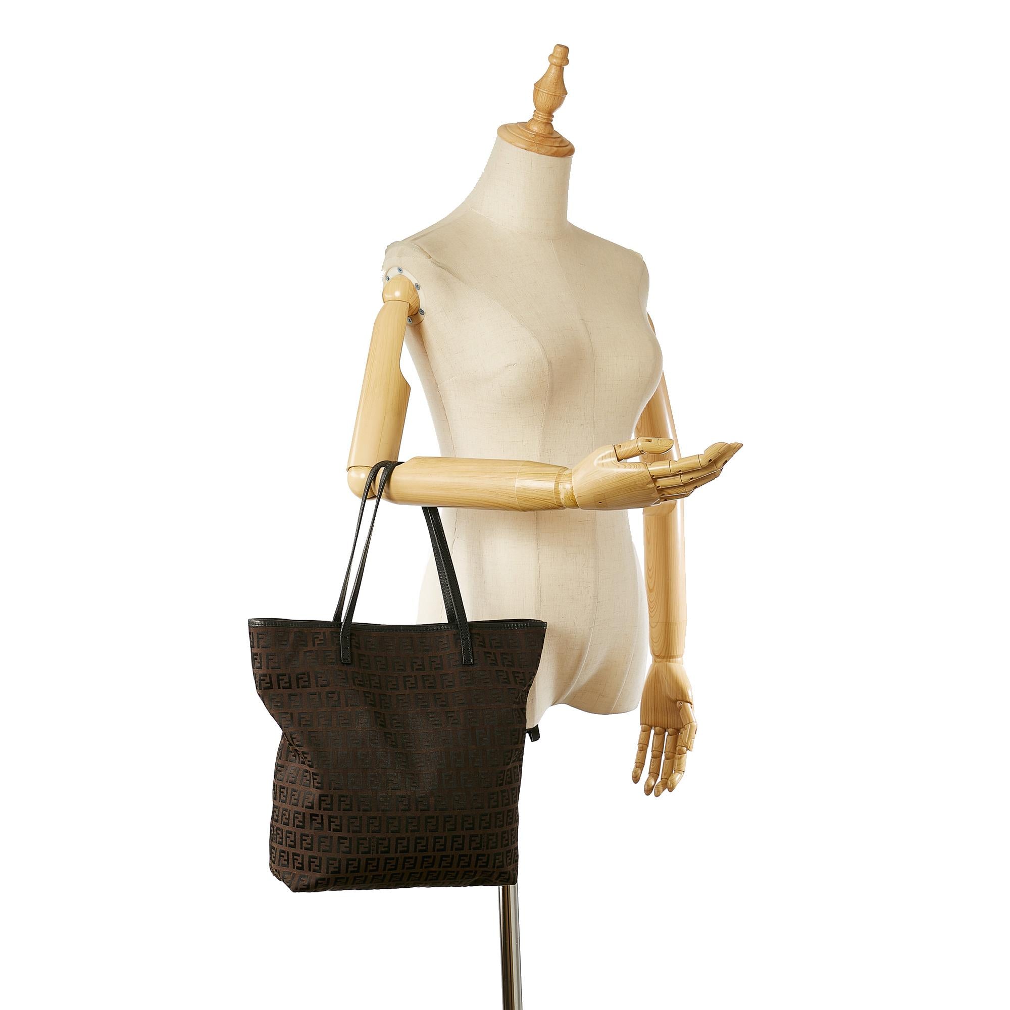 Fendi Zucchino Canvas Tote Bag (SHG-23339)
