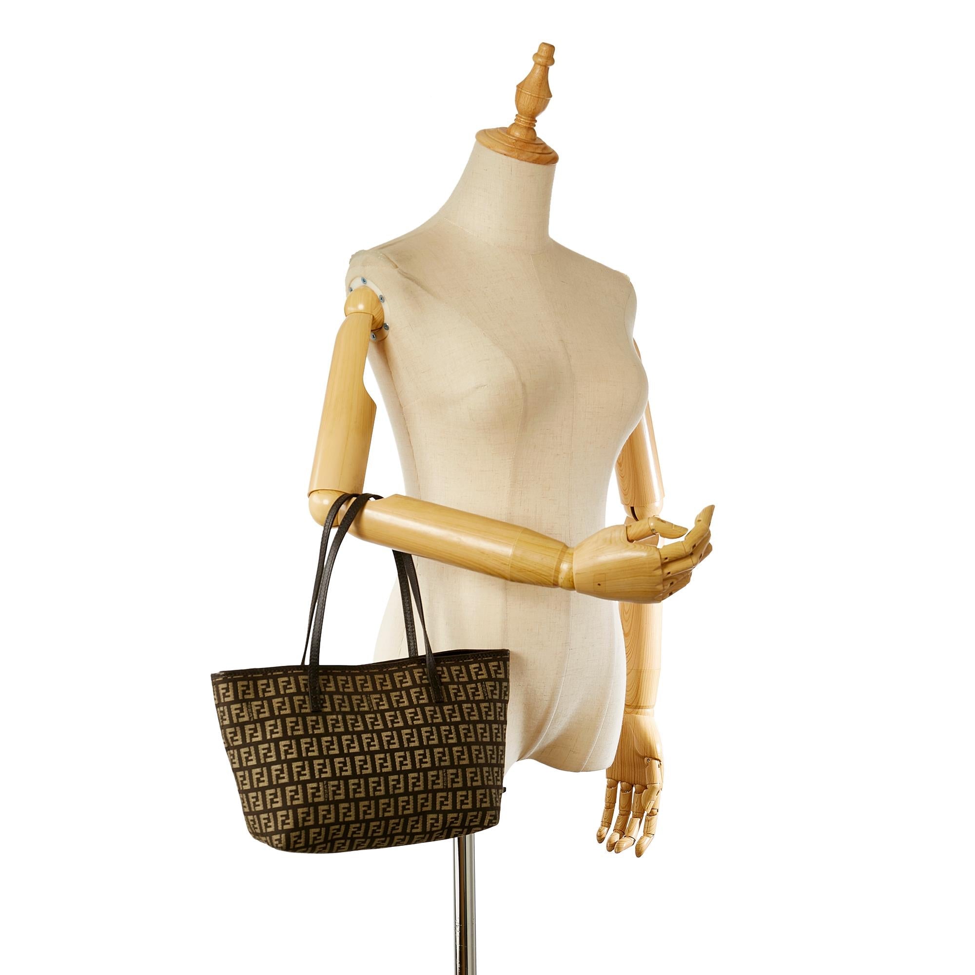 Fendi Zucchino Canvas Tote Bag (SHG-23843)