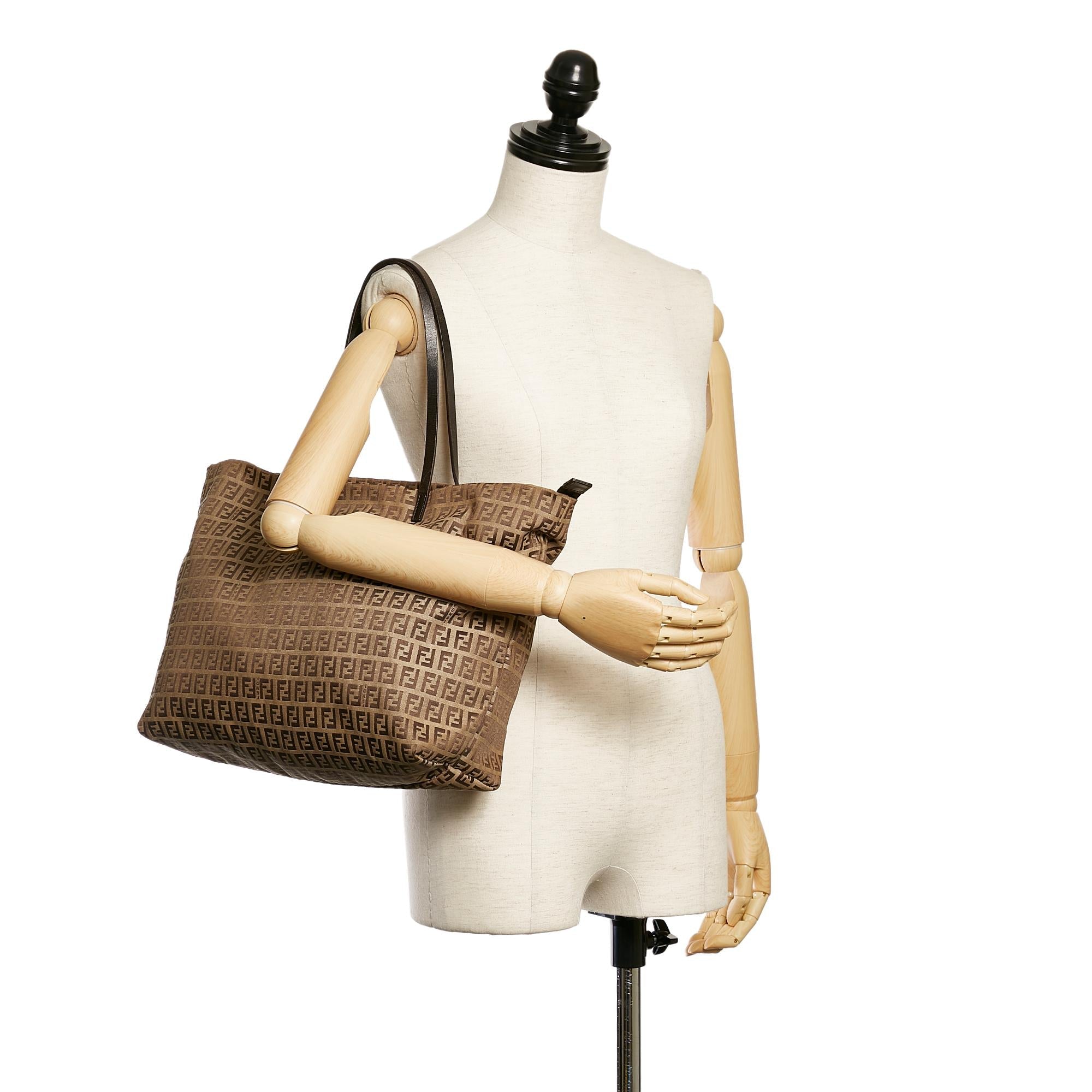 Fendi Zucchino Canvas Tote Bag (SHG-29687)