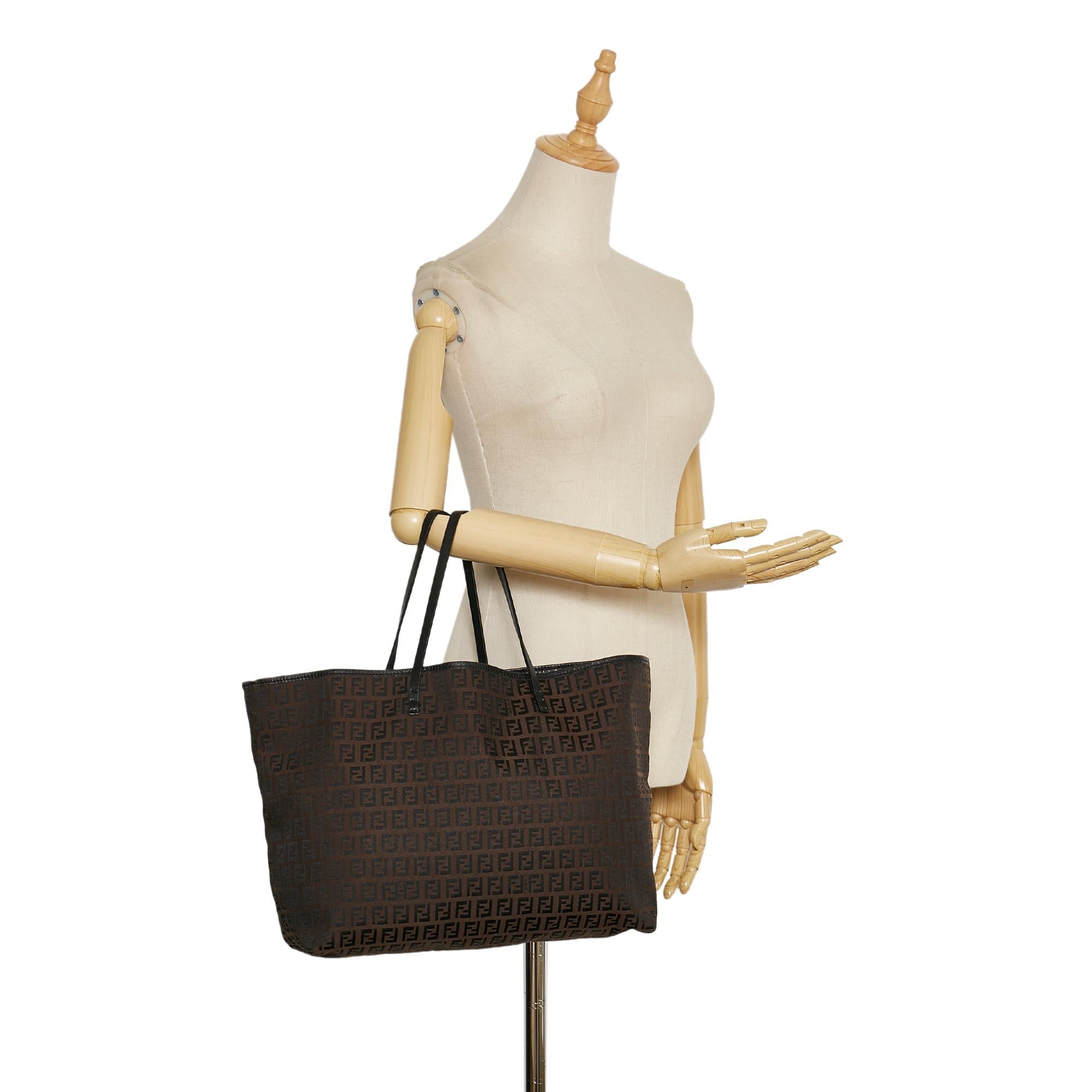 Fendi Zucchino Canvas Tote Bag (SHG-35840)