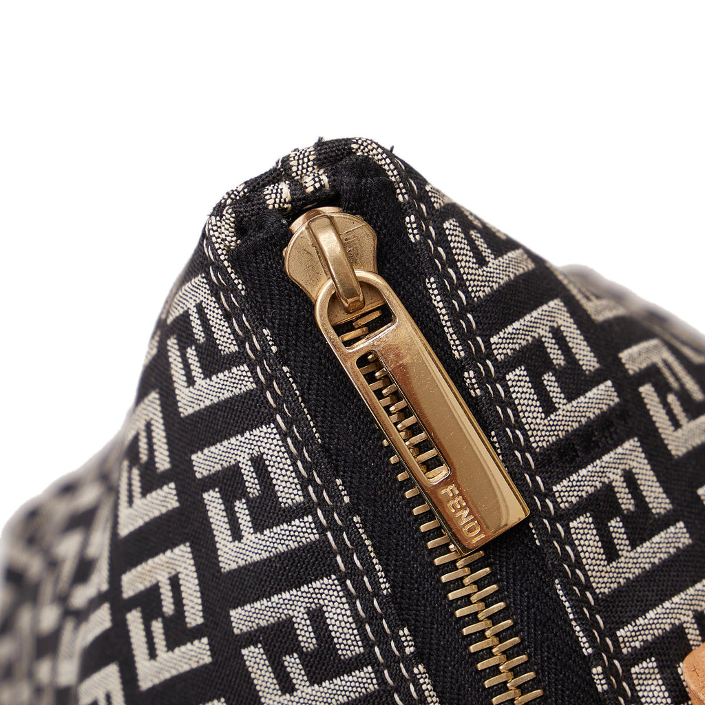 Fendi Zucchino Canvas Tote Bag (SHG-50QNL7)