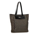Fendi Zucchino Canvas Tote (SHG-aDBM9m)