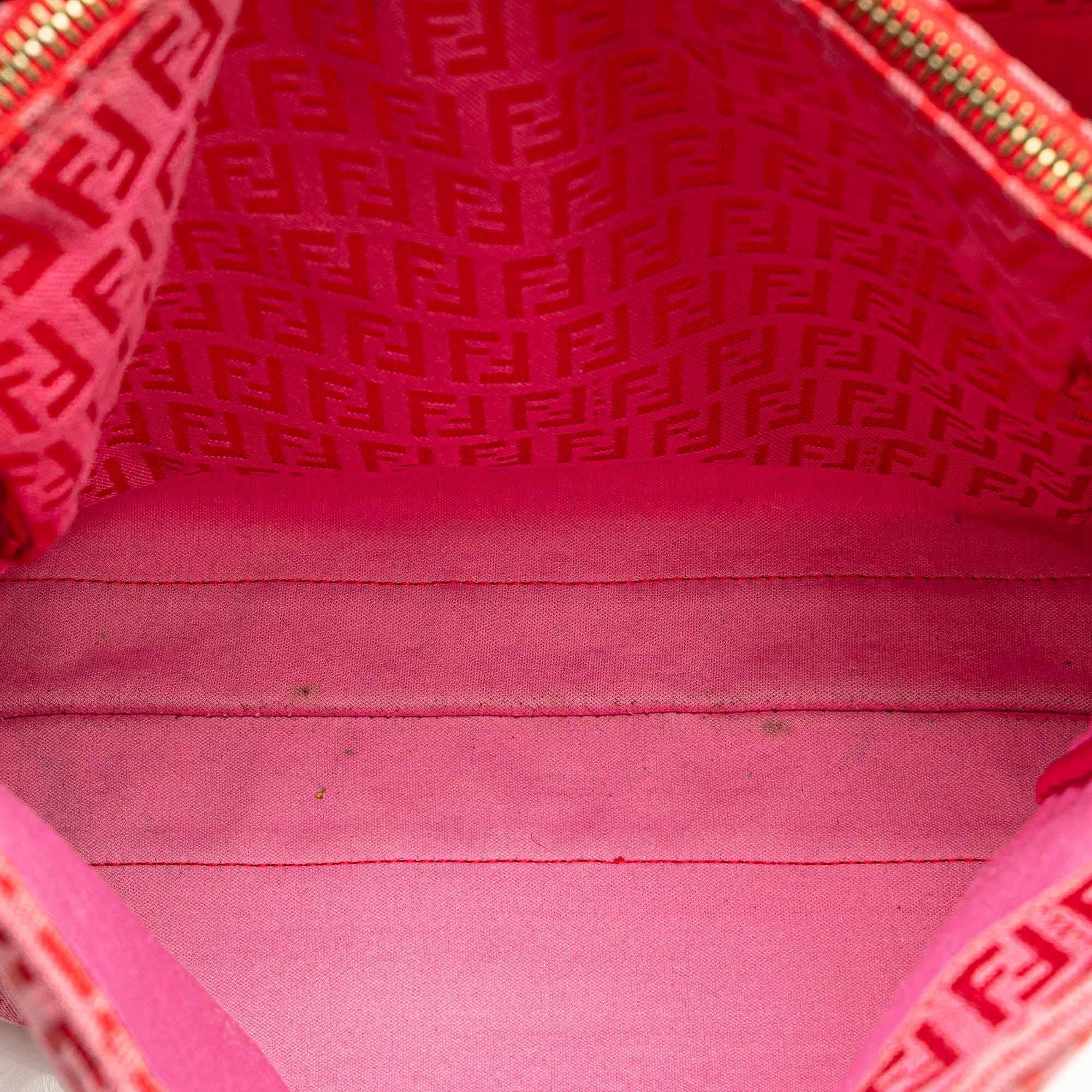 Fendi Zucchino Canvas Tote (SHG-KZby8e)