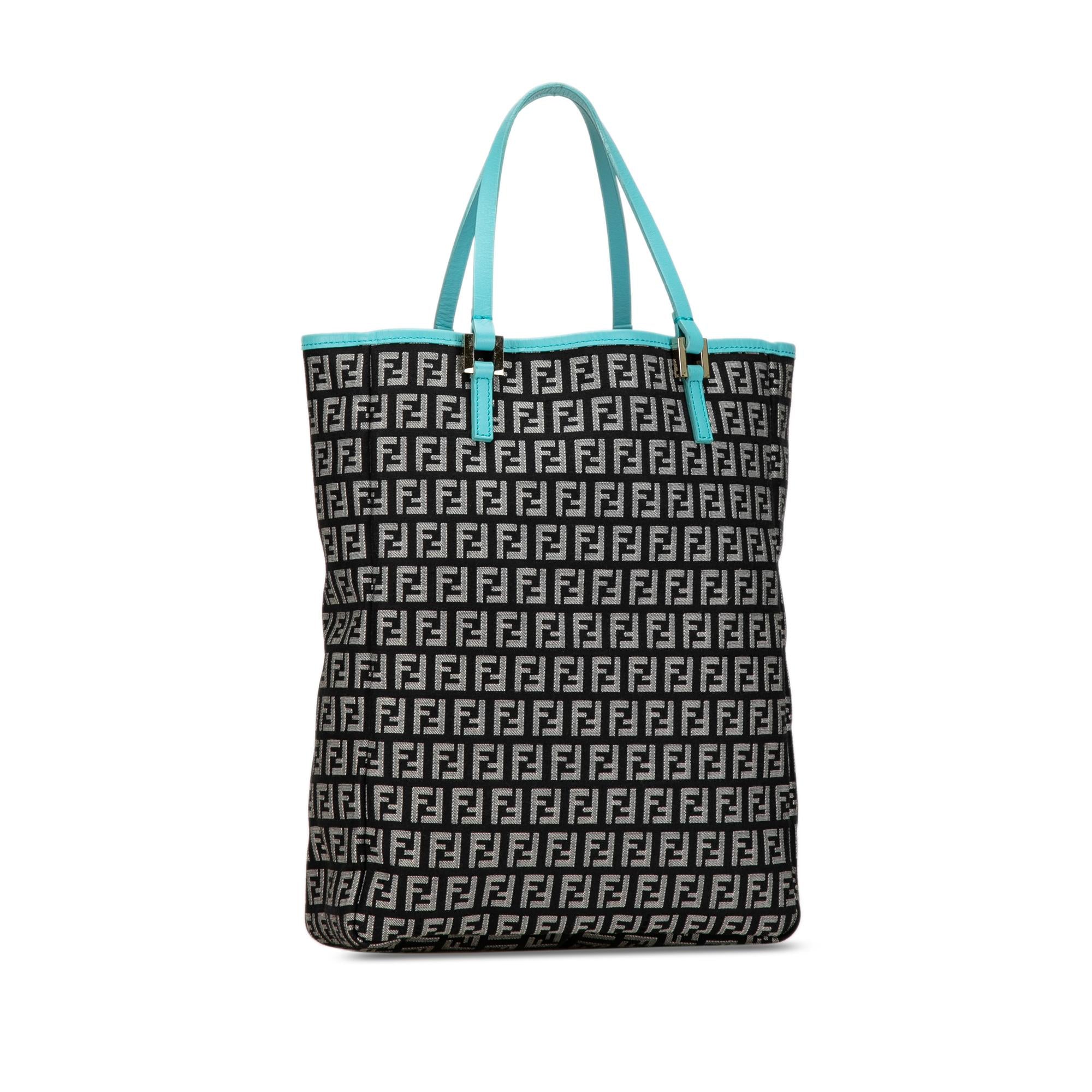 Fendi Zucchino Canvas Tote (SHG-OEYWGH)