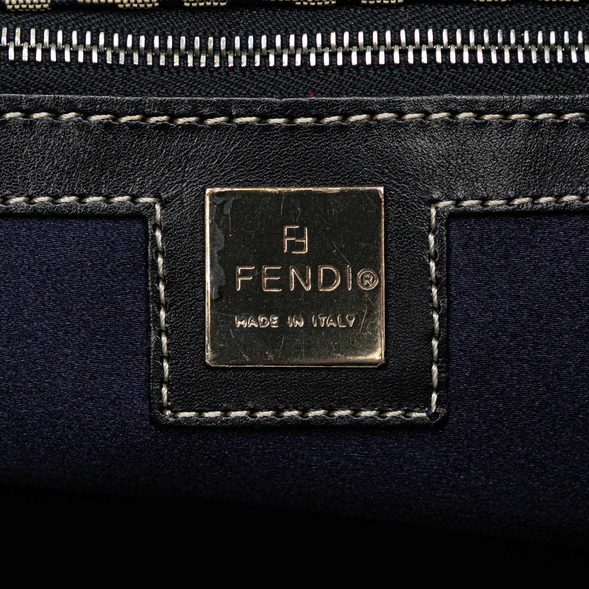 Fendi Zucchino Canvas Tote (SHG-kMmnVA)