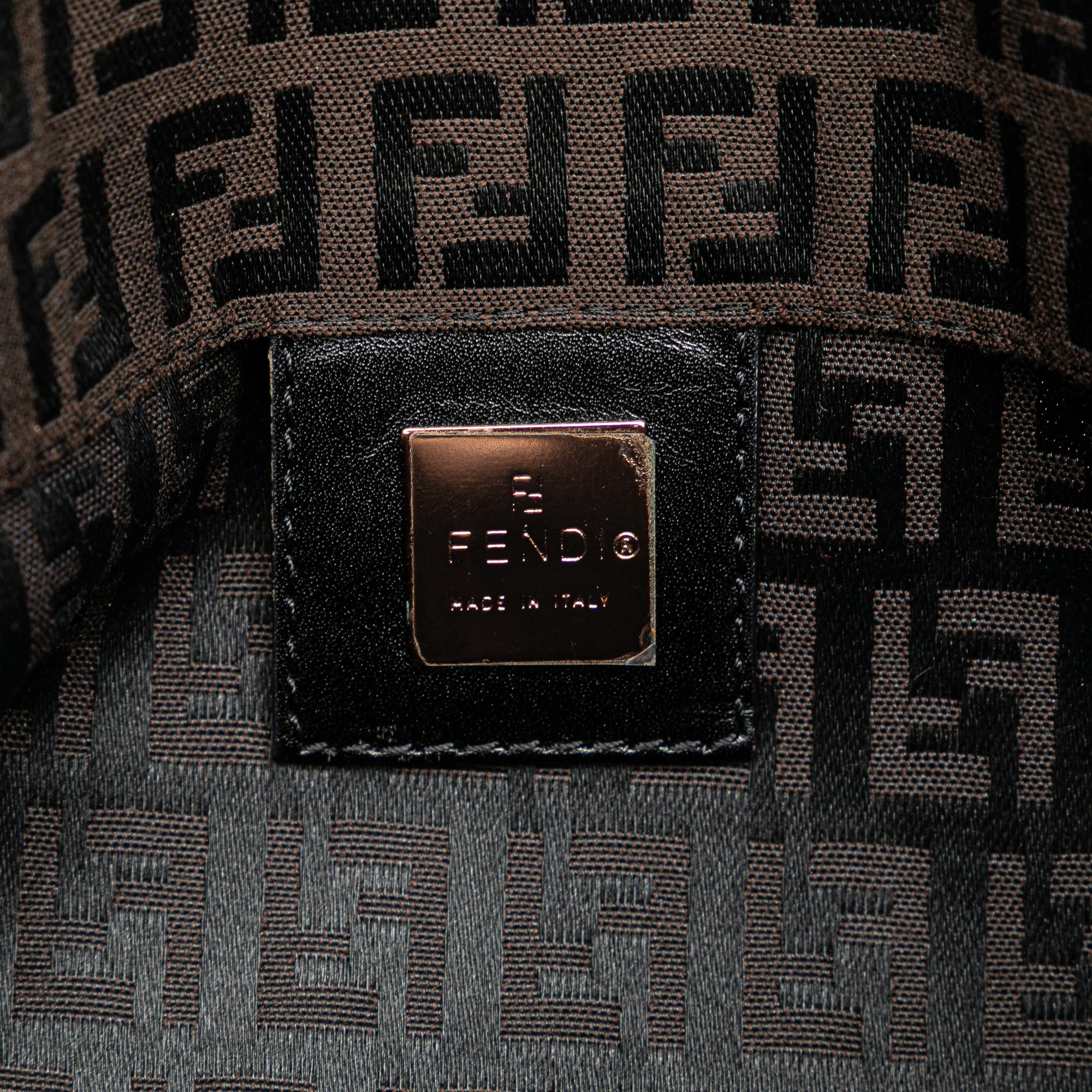 Fendi Zucchino Canvas Tote (SHG-gD5yly)
