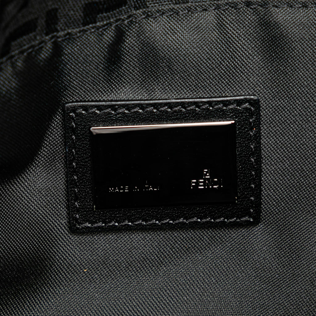 Fendi Zucchino Canvas Tote (SHG-xQihWw)
